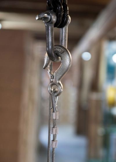 Edelstahl-Klemmen und Verschlüsse für Boote