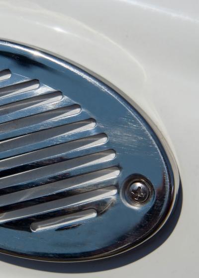 Edelstahl-Lüftungsgitter im Yachtbau