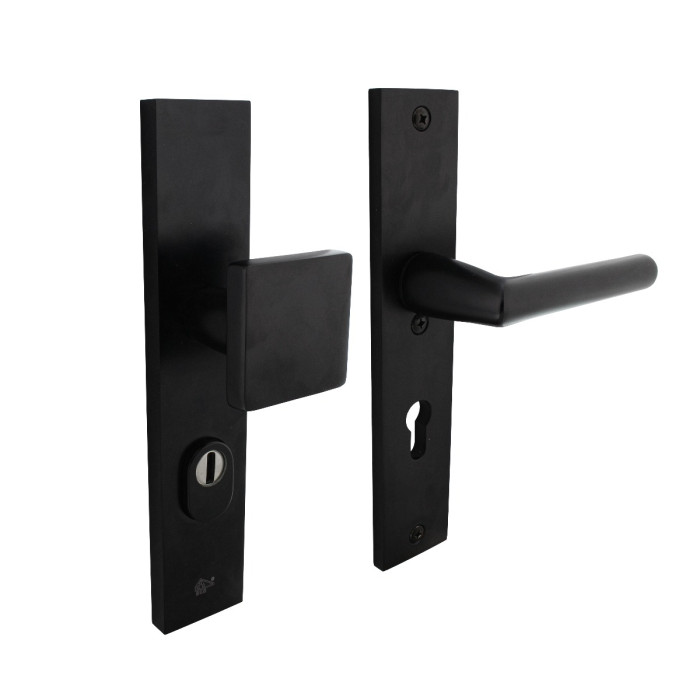 Intersteel Sicherheitsbeschlag mit Zylinderschutz SKG*** Profilzylinder 72 mm rechteckiger Haustürbeschlag schwarz main product photo